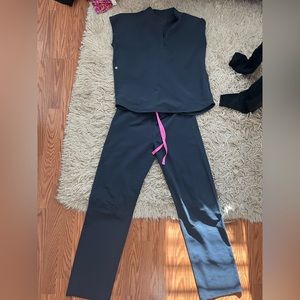 Figs Scrub Set, Granville color. NWOT.